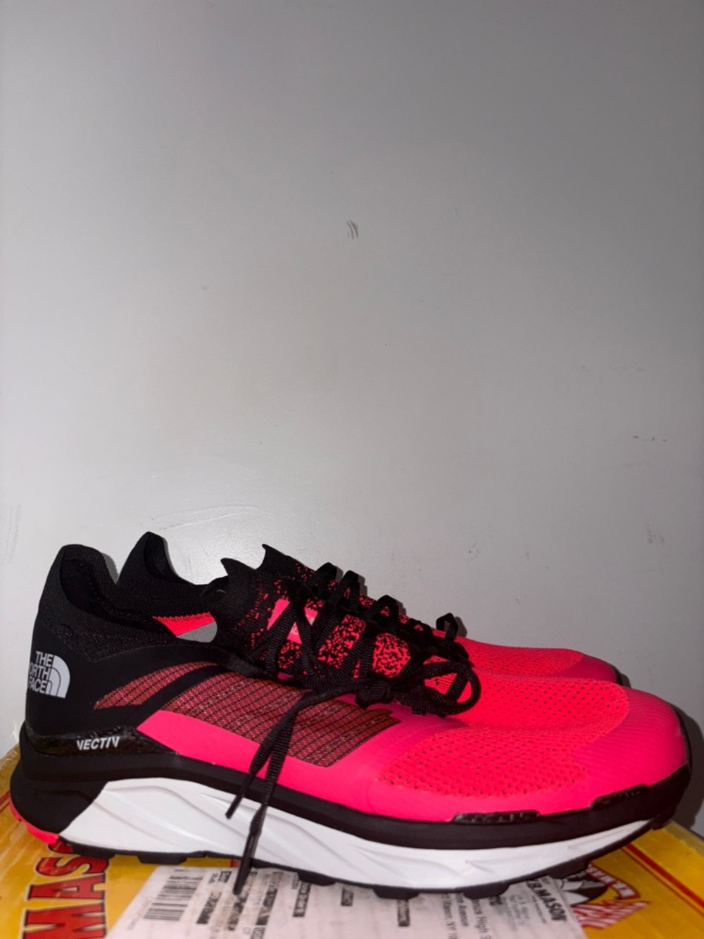 The North Face Women's Vectiv Running Shoes - Neon Pink/Black size 9.5